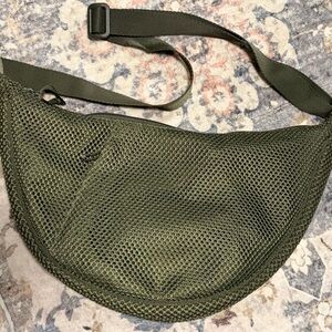 UNIQLO discontinued mesh larger round bag